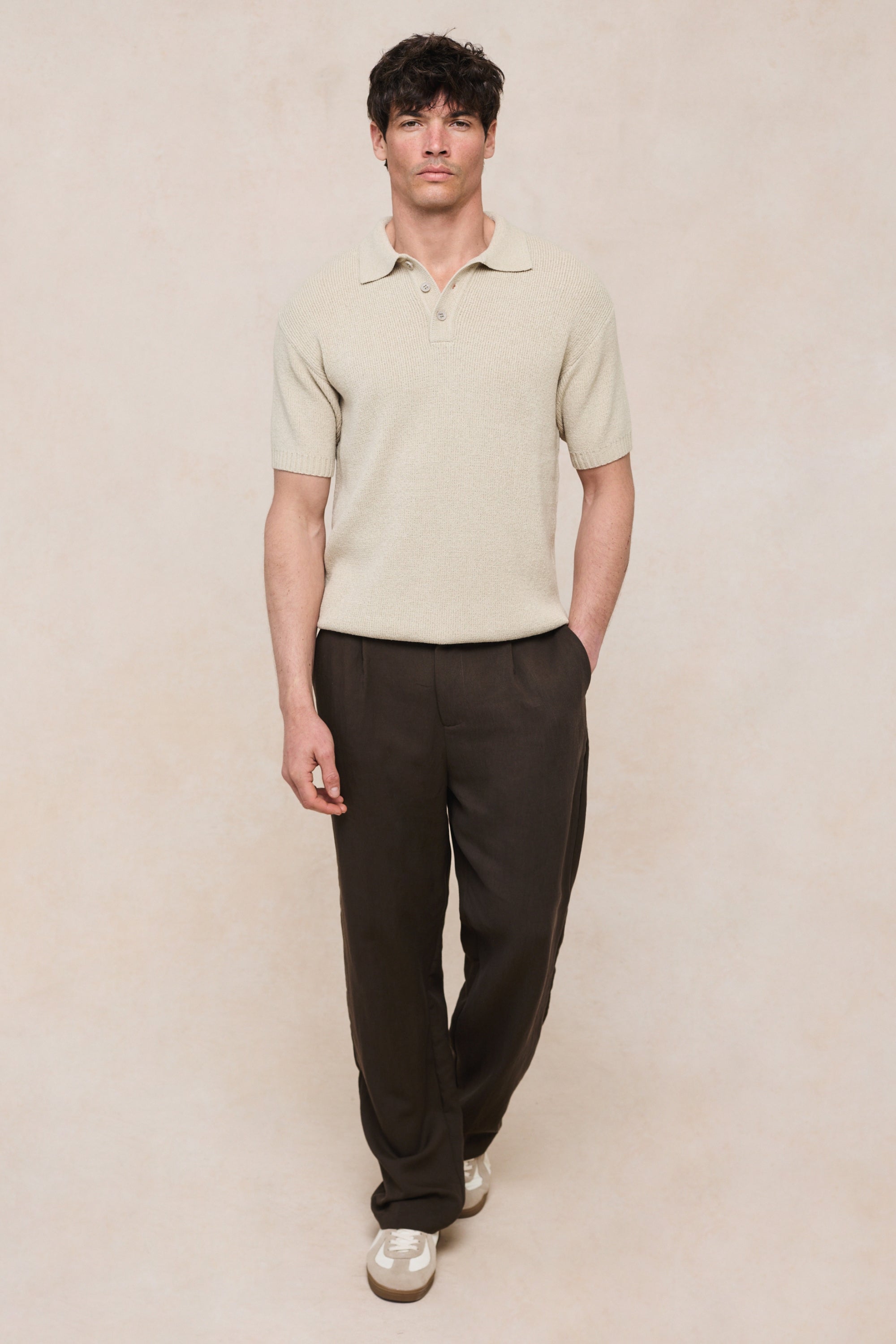 Helio Pleated Relaxed Trouser - Brown
