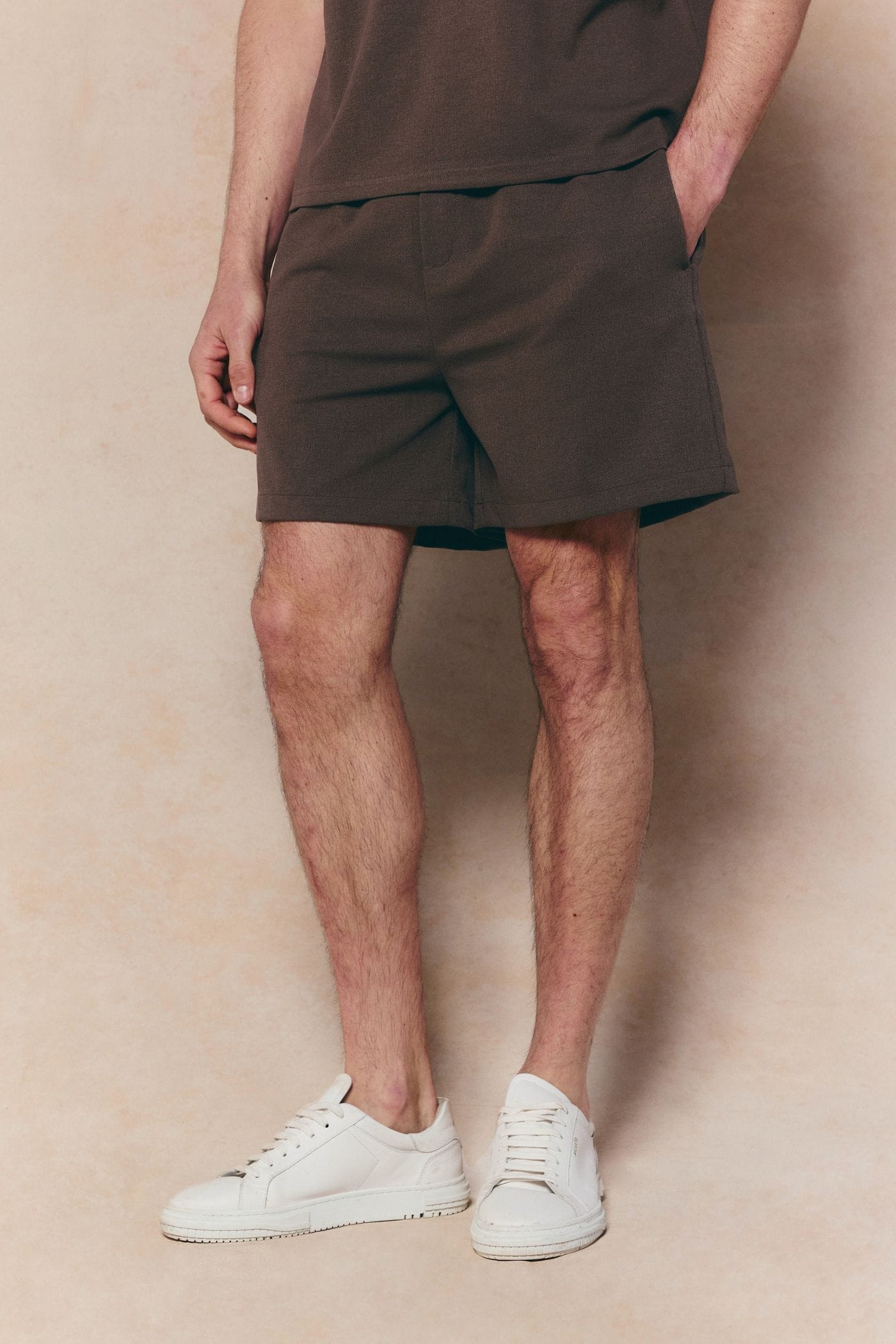 Tomas Elasticated Waist Short - Dark Brown