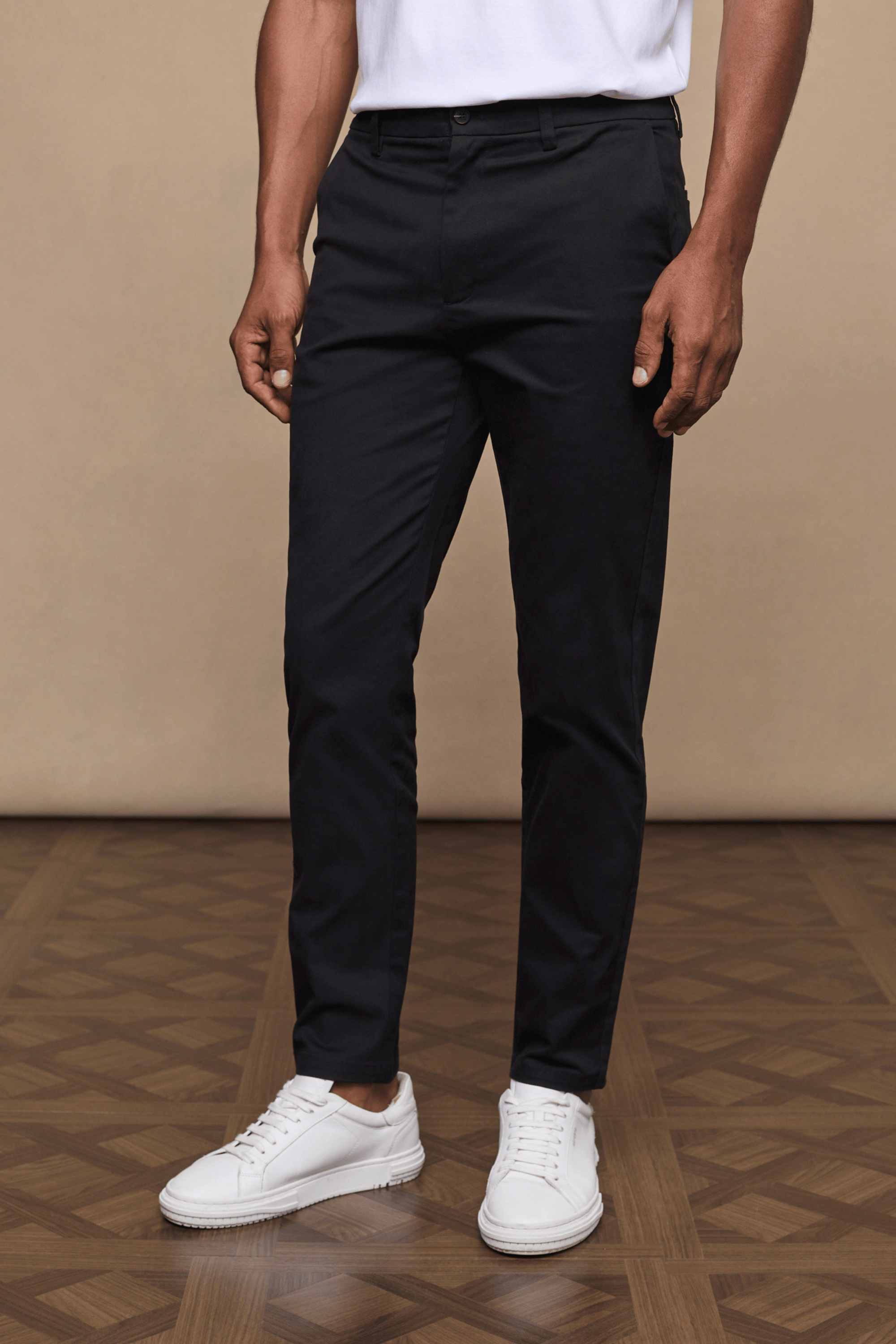 Elliot Easy Chino - Black