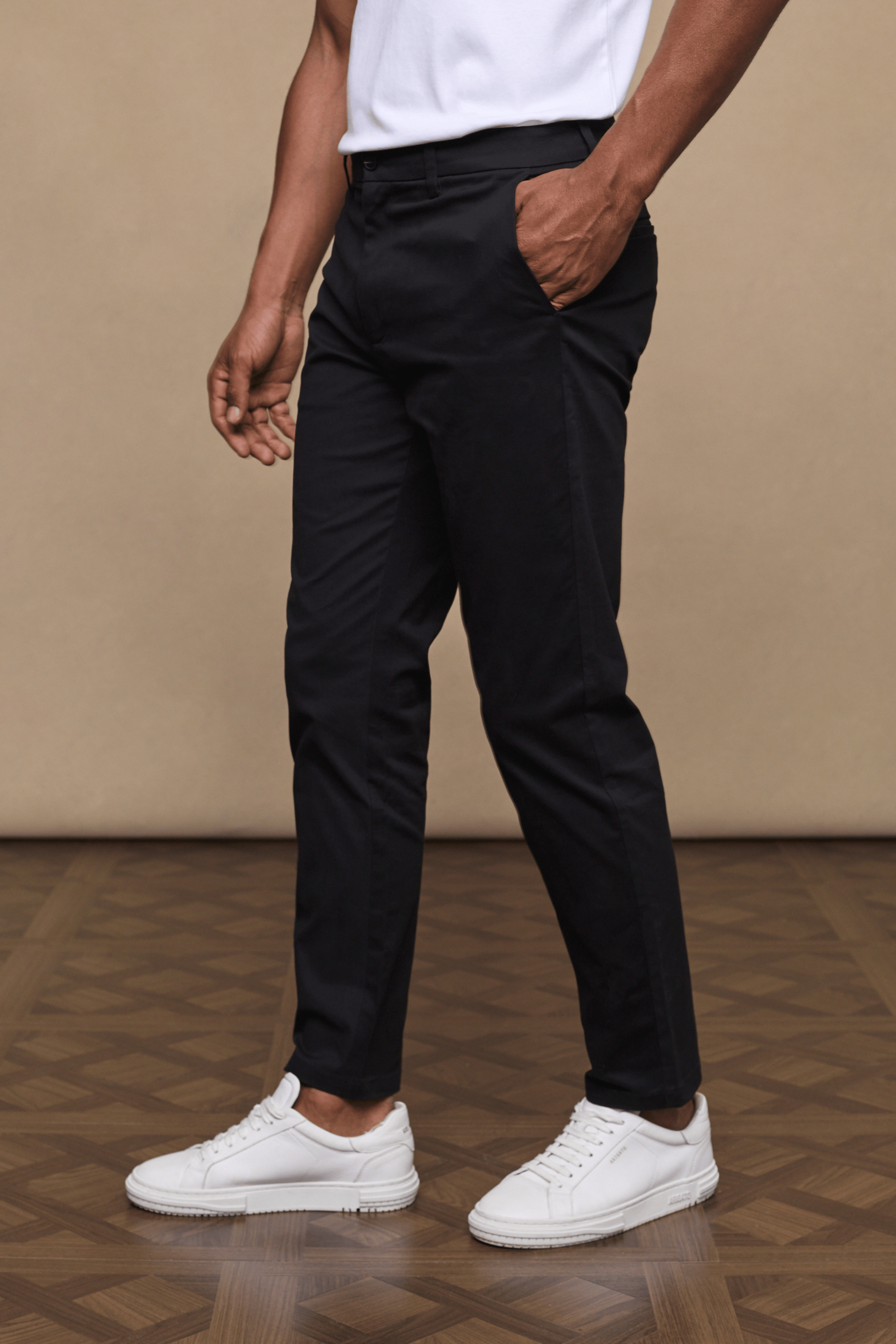 Elliot Easy Chino - Black