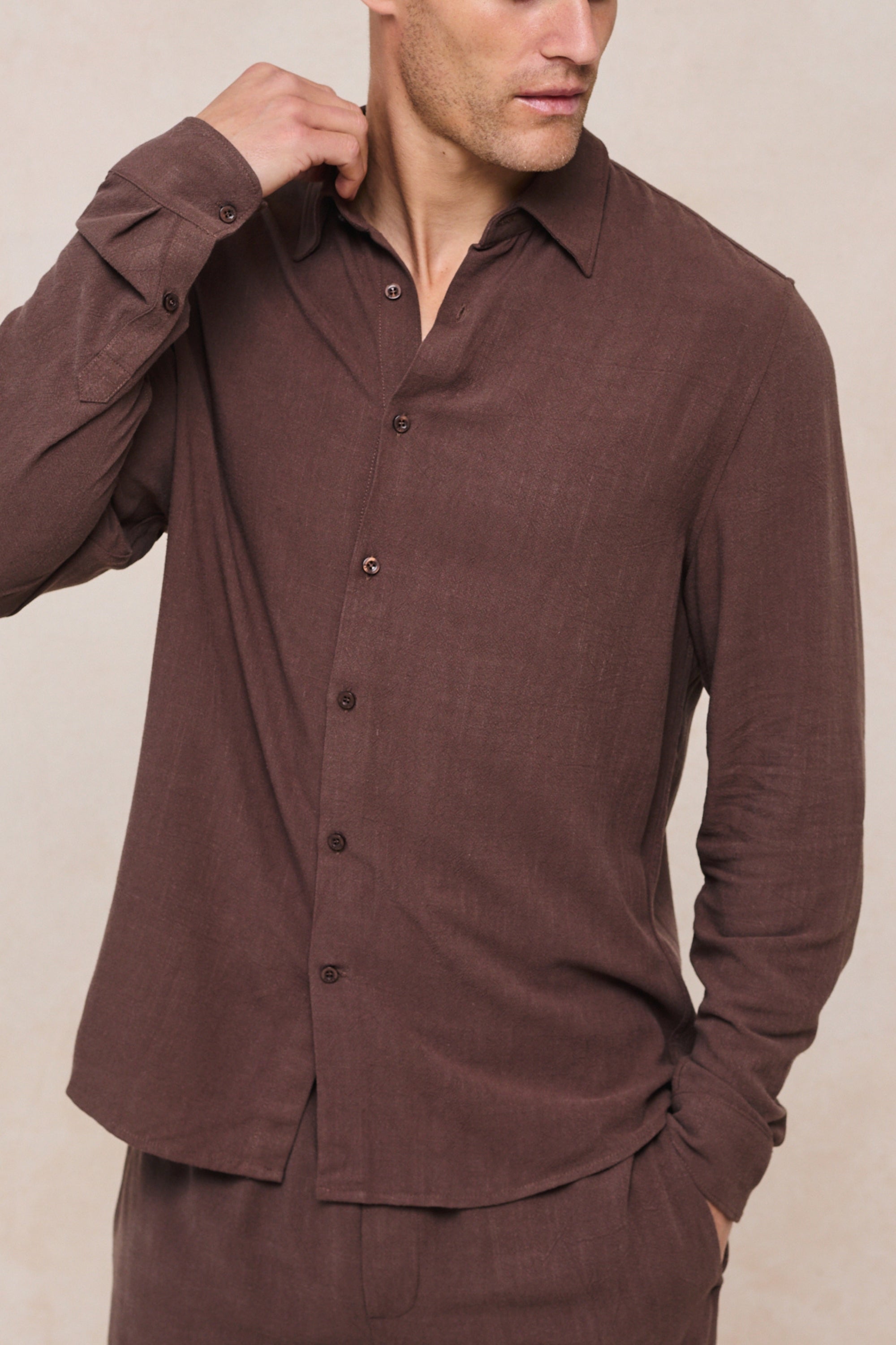 Cami Linen Classic Collar Shirt - Brown