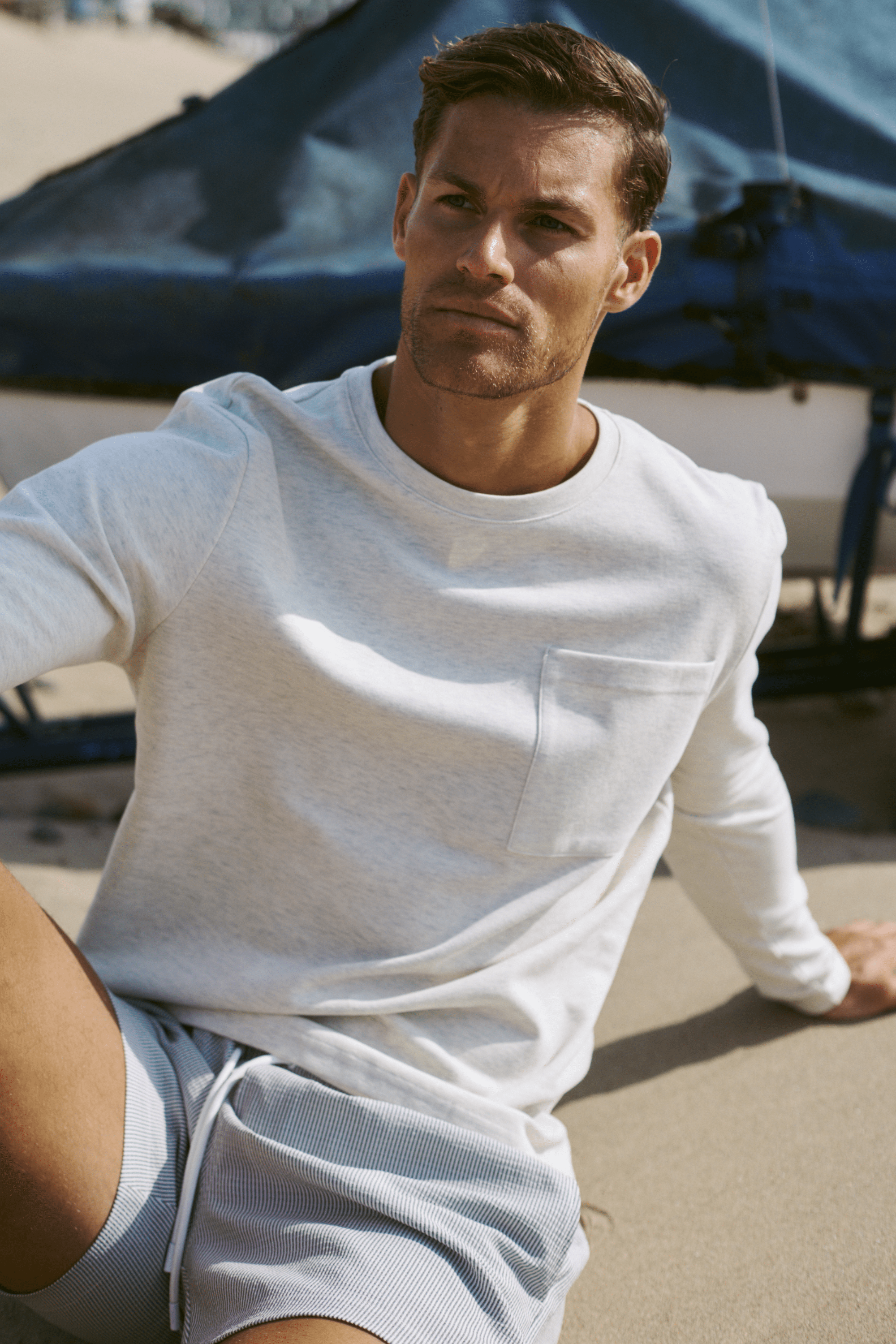 Tyler Langarm-T-Shirt mit Tasche – Steinmeliert