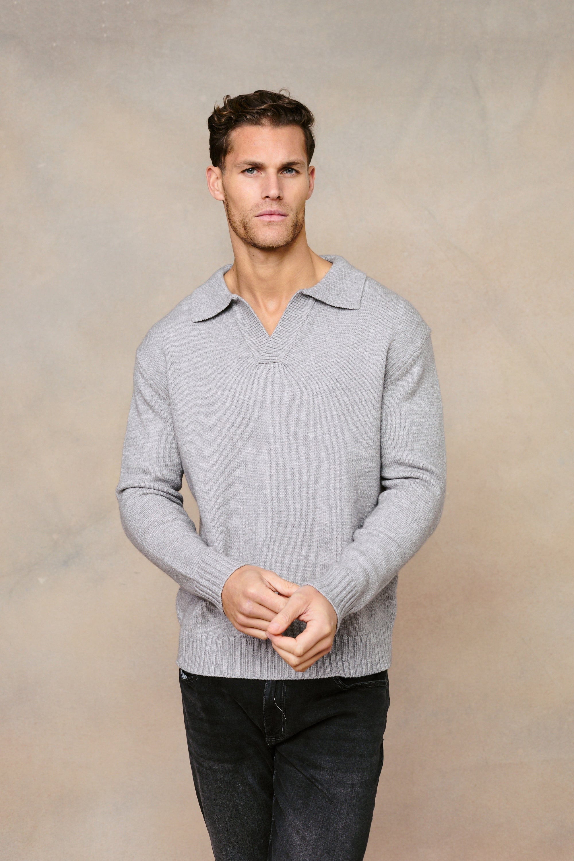 Grobstrickpullover Dylan mit offenem Kragen - Grau meliert