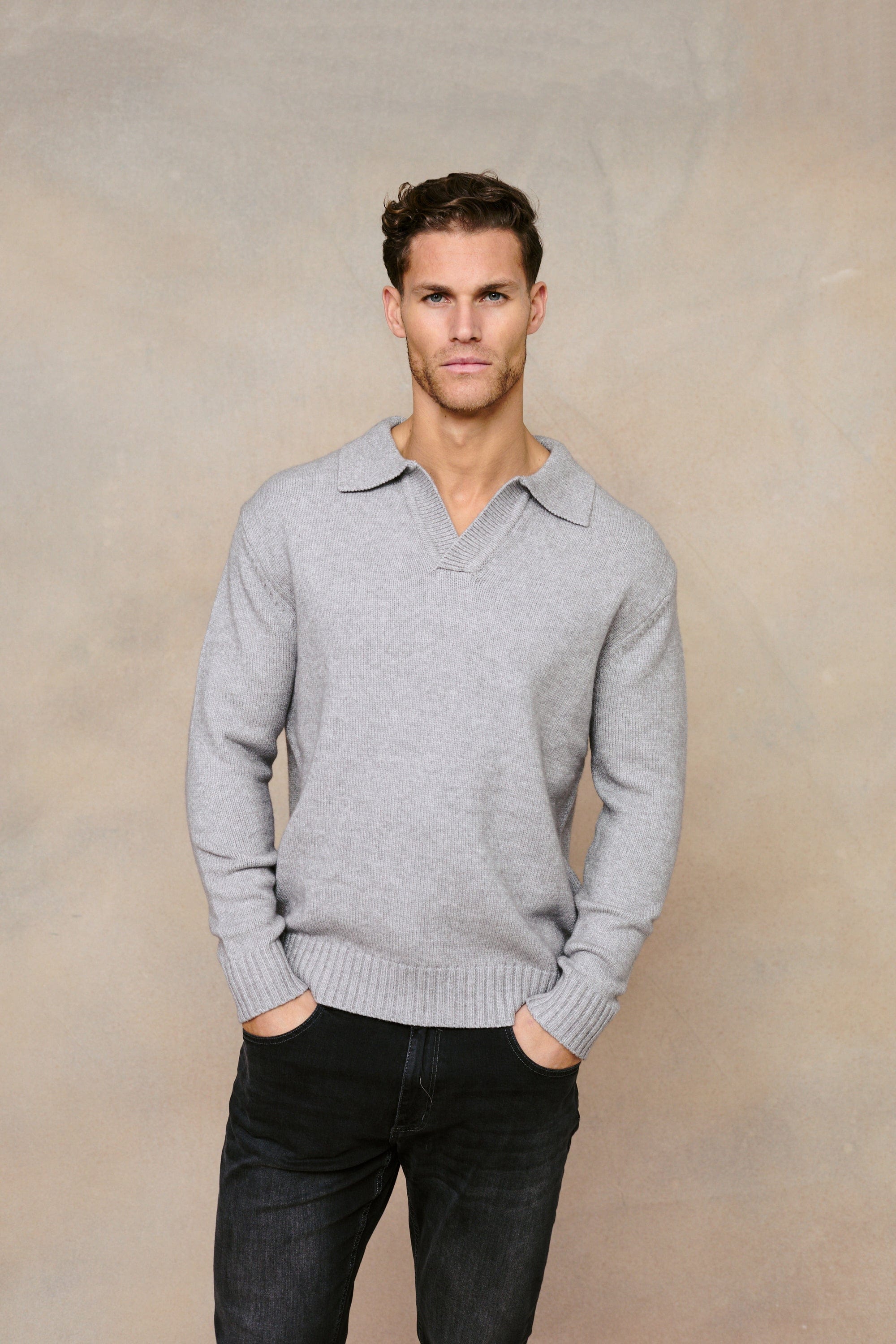 Grobstrickpullover Dylan mit offenem Kragen - Grau meliert