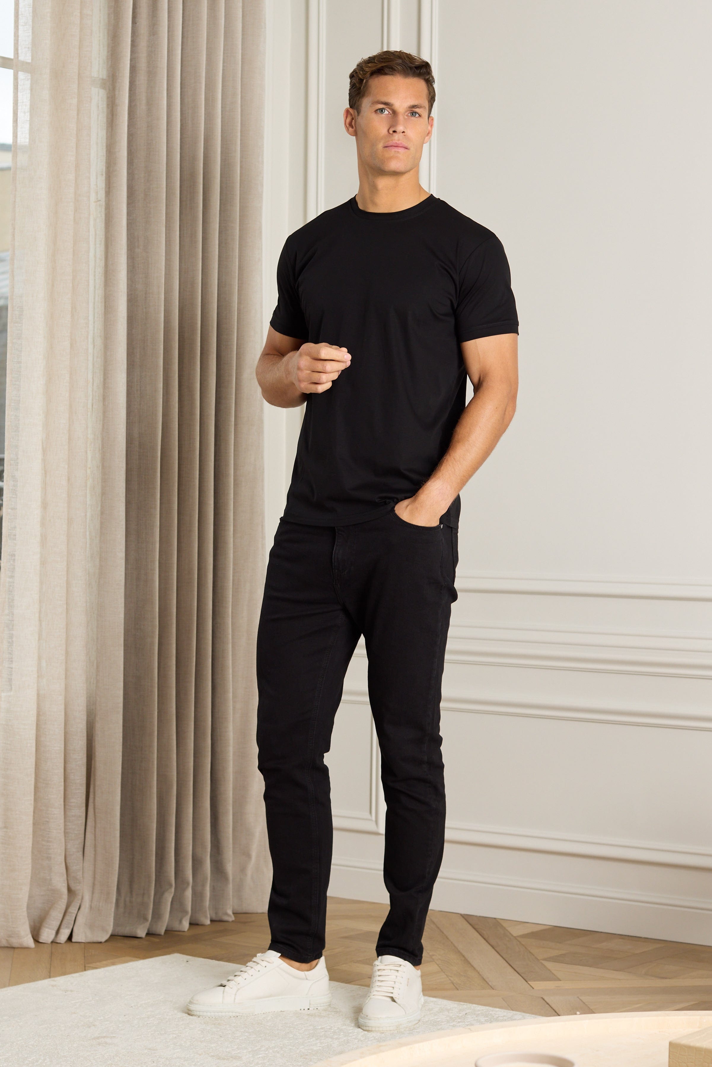 Louis Tapered Straight Leg Stretch-Denim - Schwarz