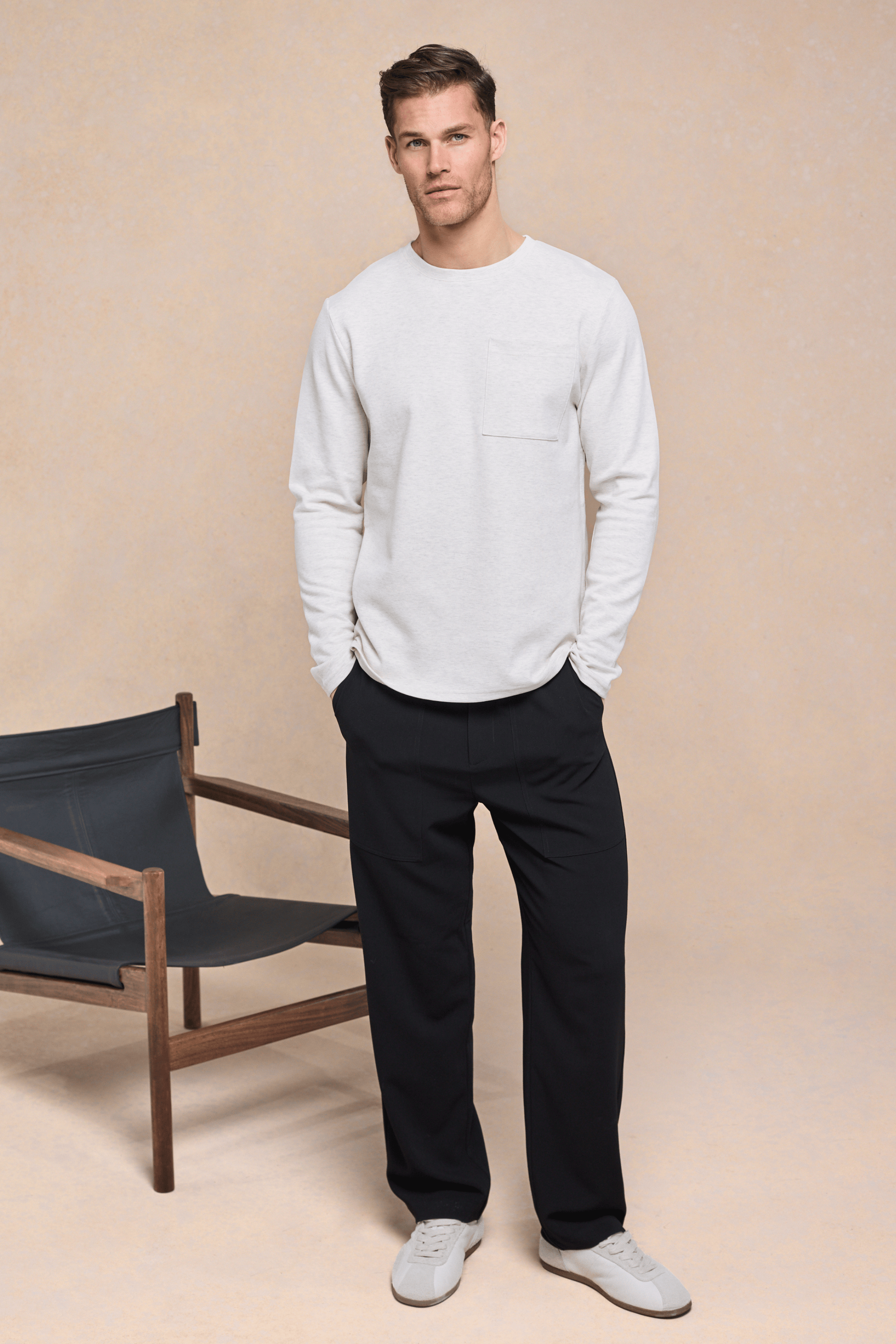 Tyler Langarm-T-Shirt mit Tasche – Steinmeliert