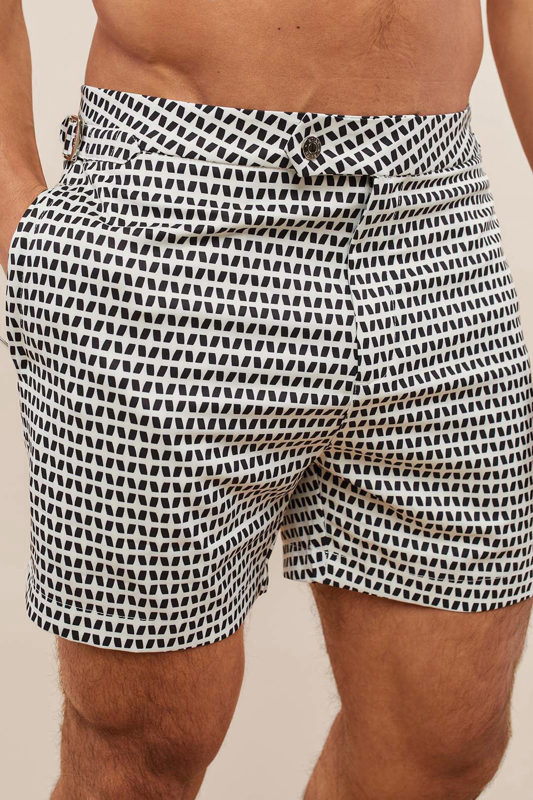 Evissa Bedruckte Badeshorts mit Schnalle - Schwarz/Creme