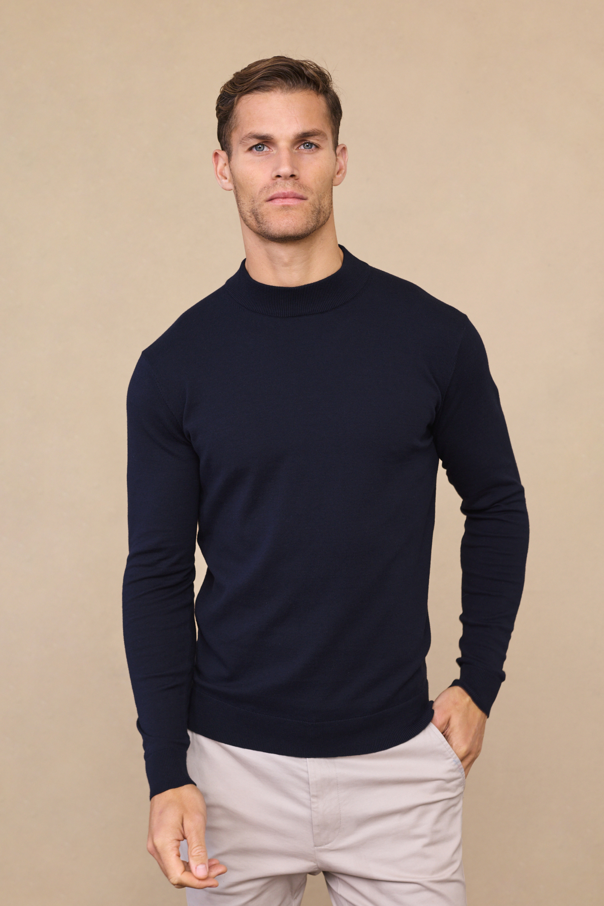 Noah Lightweight Crew Neck Sweater - Navy
