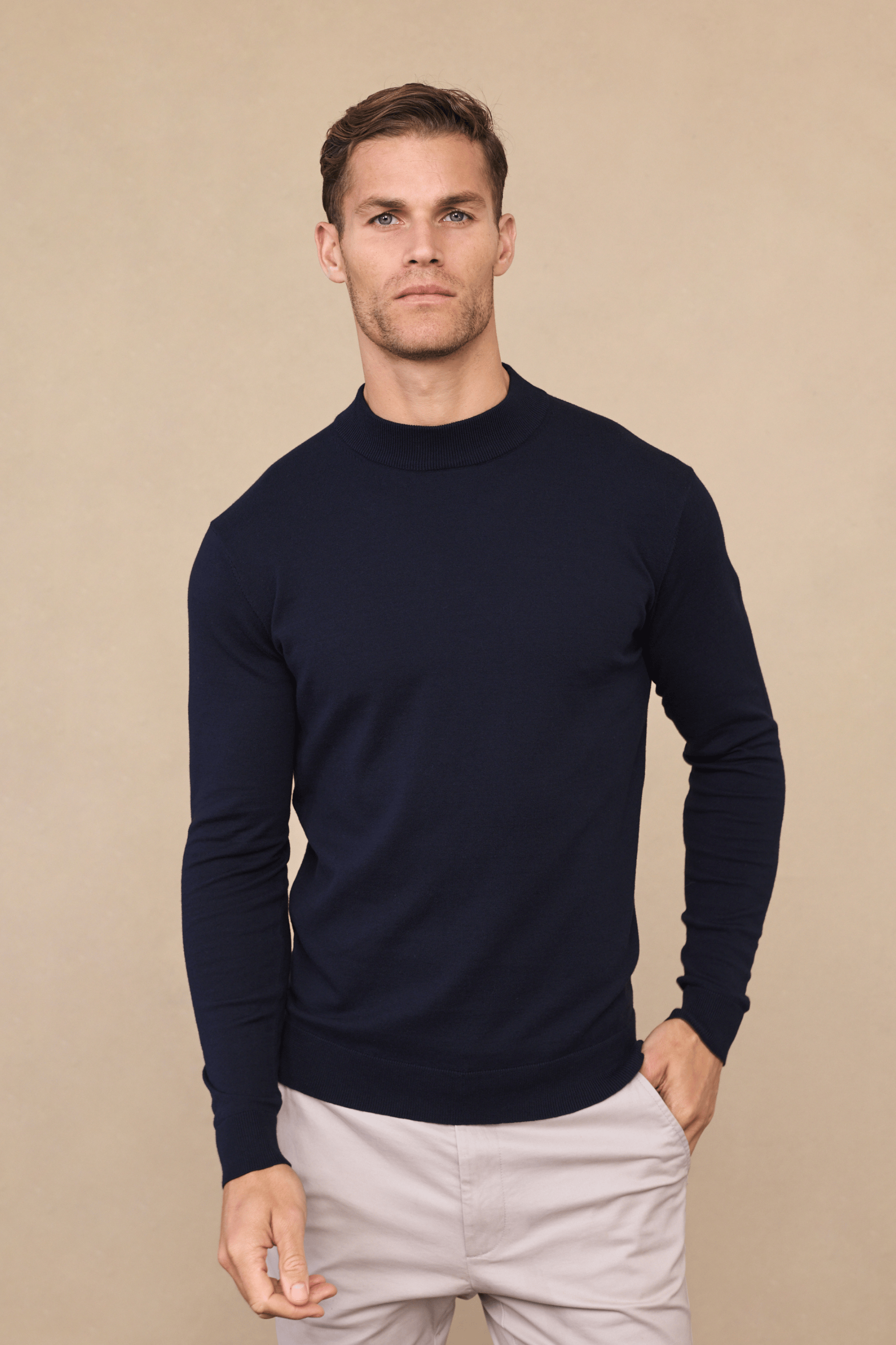 Noah Lightweight Crew Neck Sweater - Navy