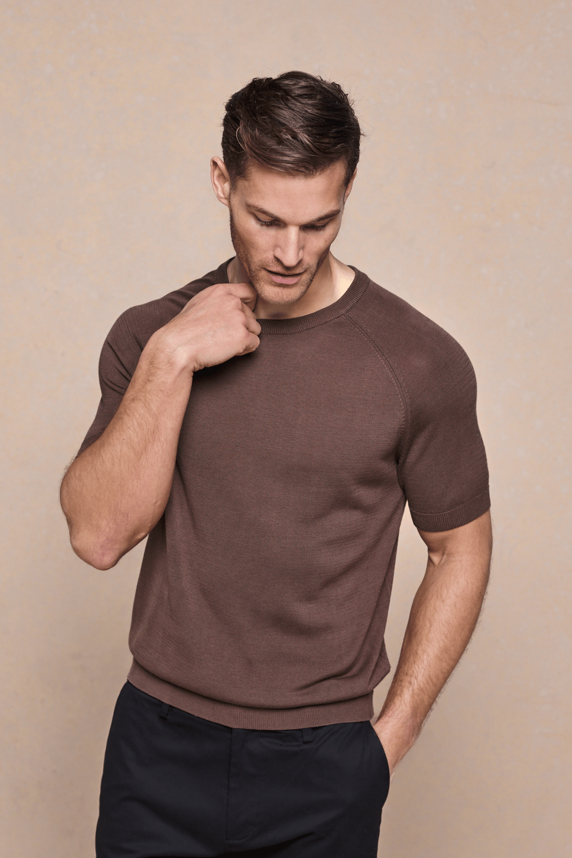 Riera Knit Crew Neck T-Shirt - Brown