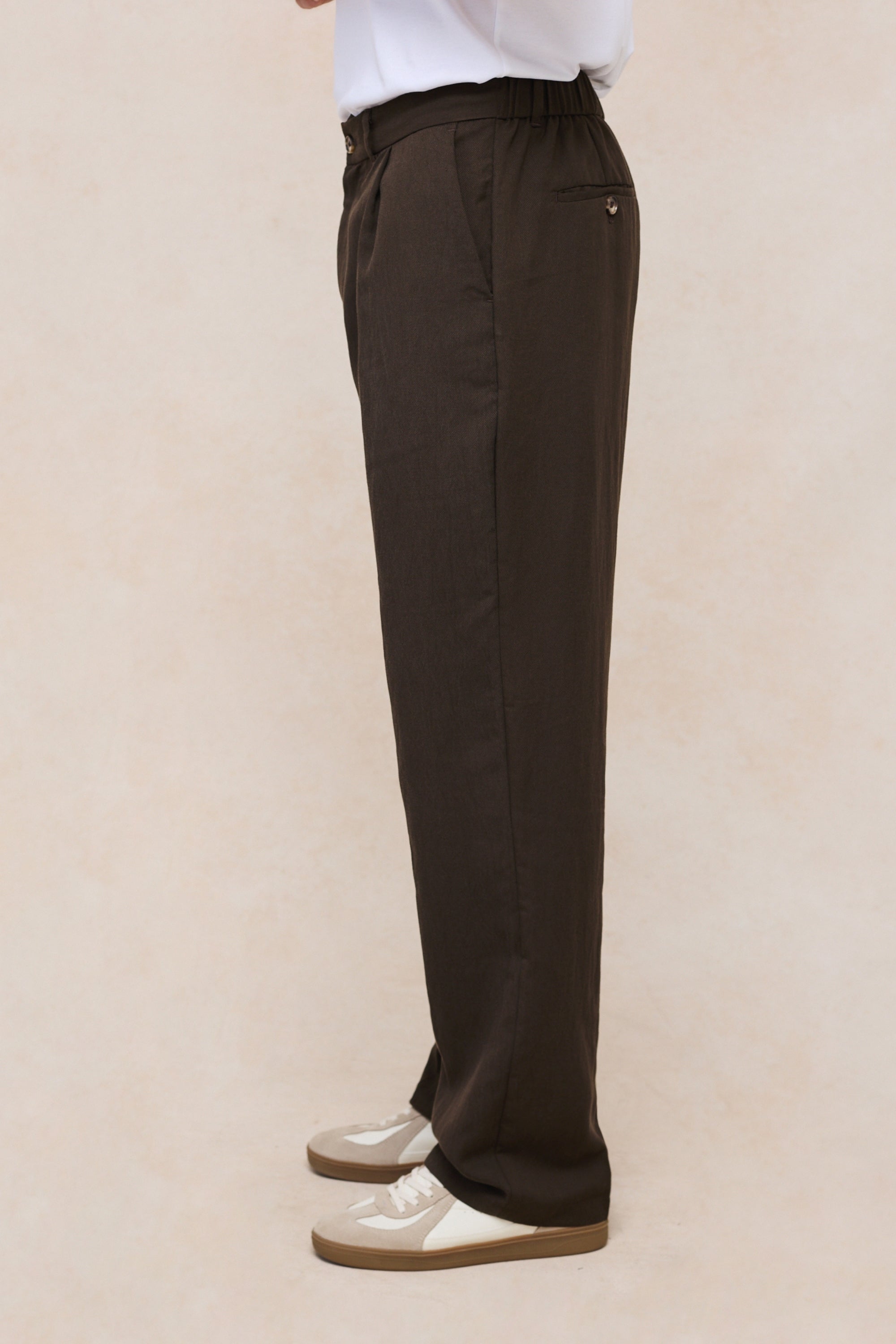 Helio Pleated Relaxed Trouser - Brown