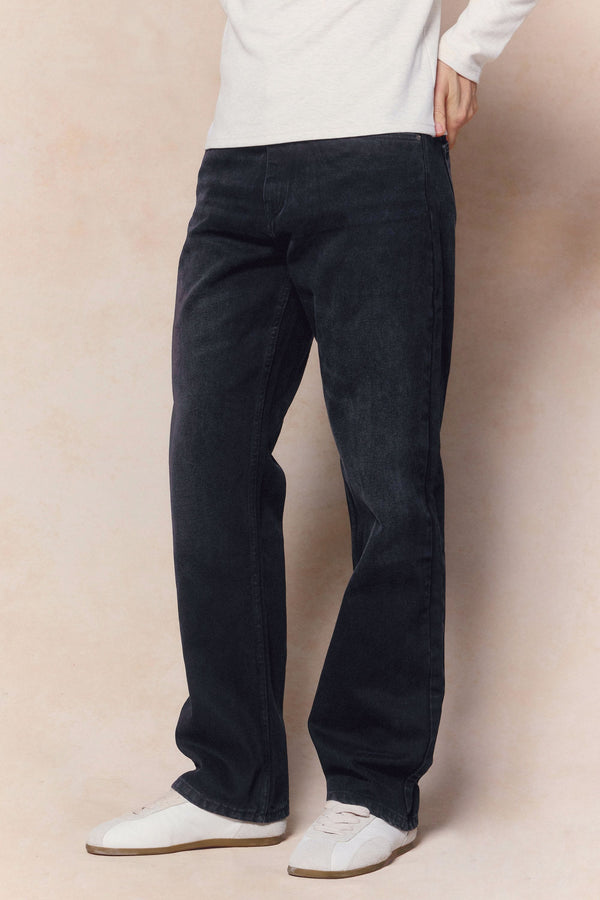 Mason Relaxed Fit Jeans - Black Wash