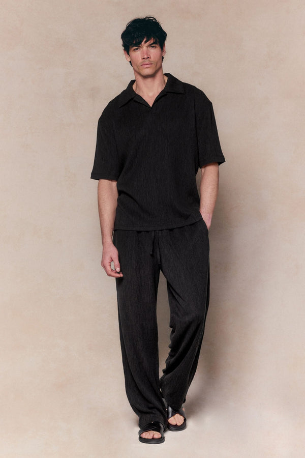 Silvano Crinkled Open Collar Polo - Black