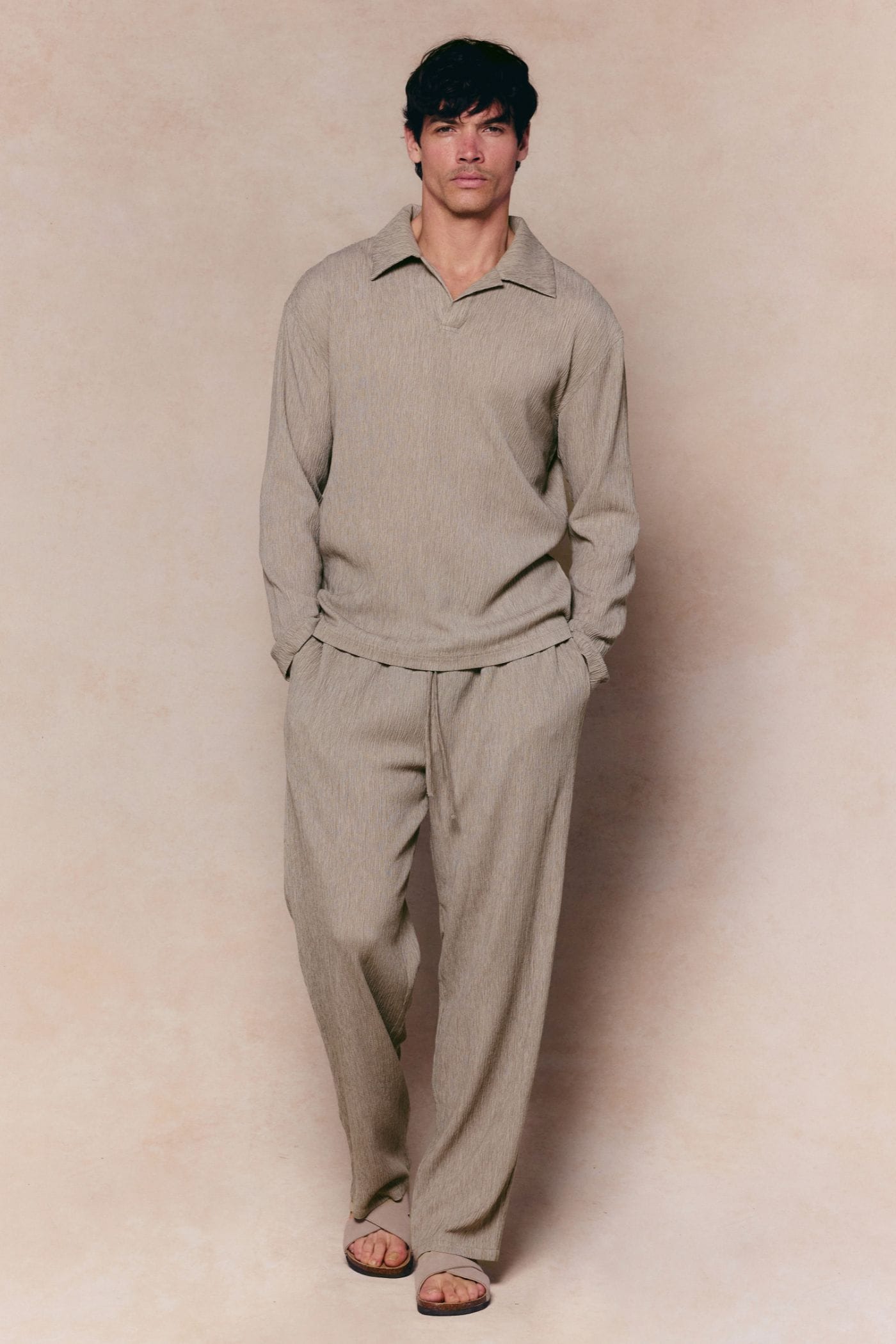 Arty Crinkled Elasticated Waistband Trouser - Mushroom