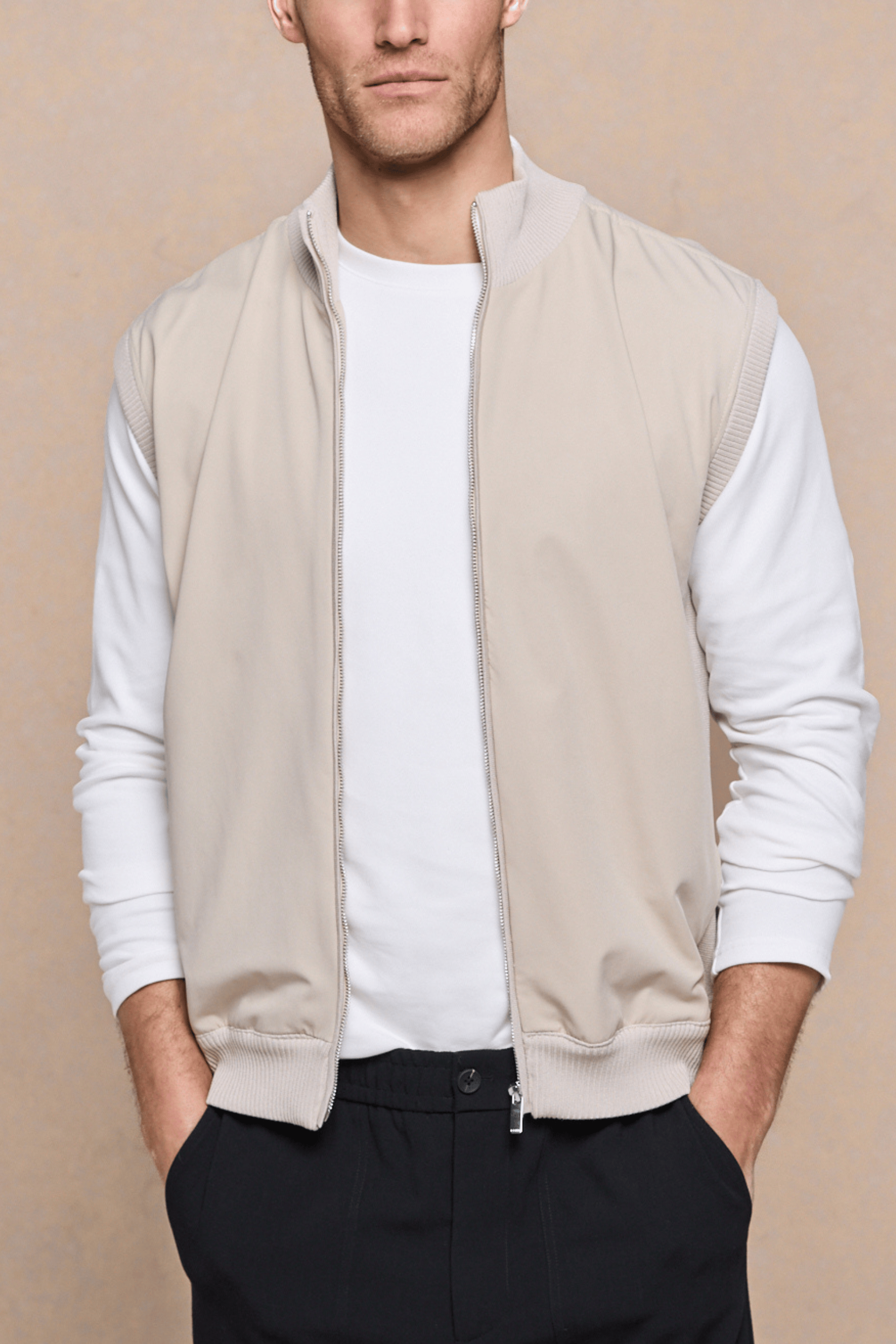 Davi Hybrid Knitted Gilet - Stone