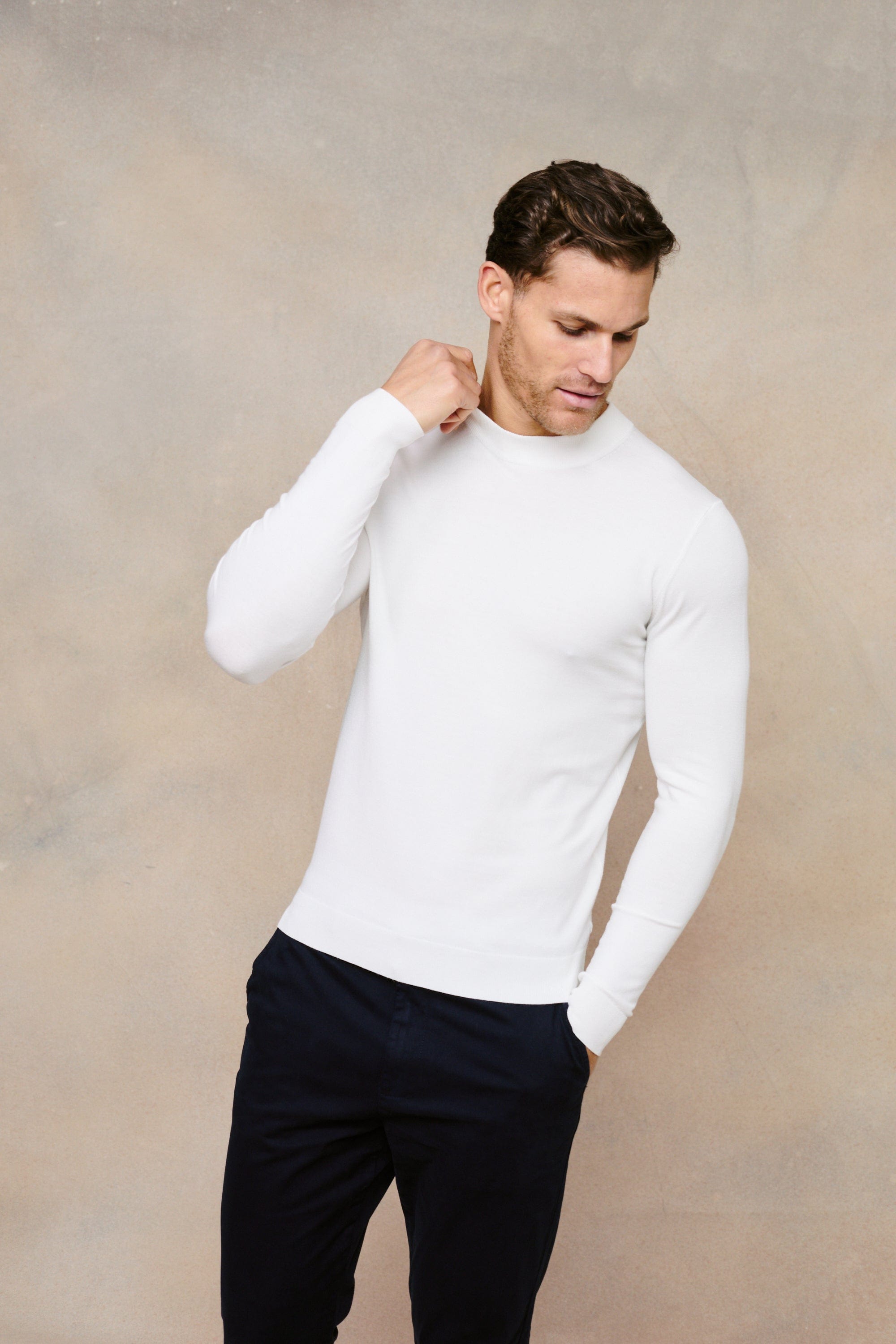 Noah Lightweight Crew Neck Sweater - Ecru