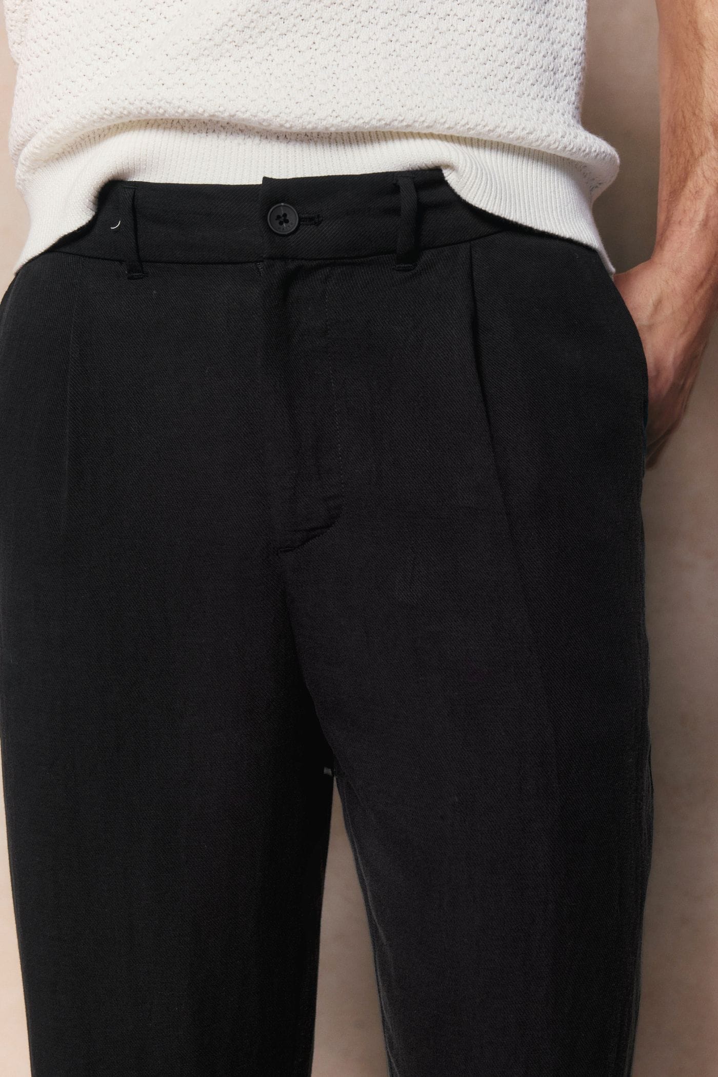 Helio Pleated Relaxed Trouser - Black