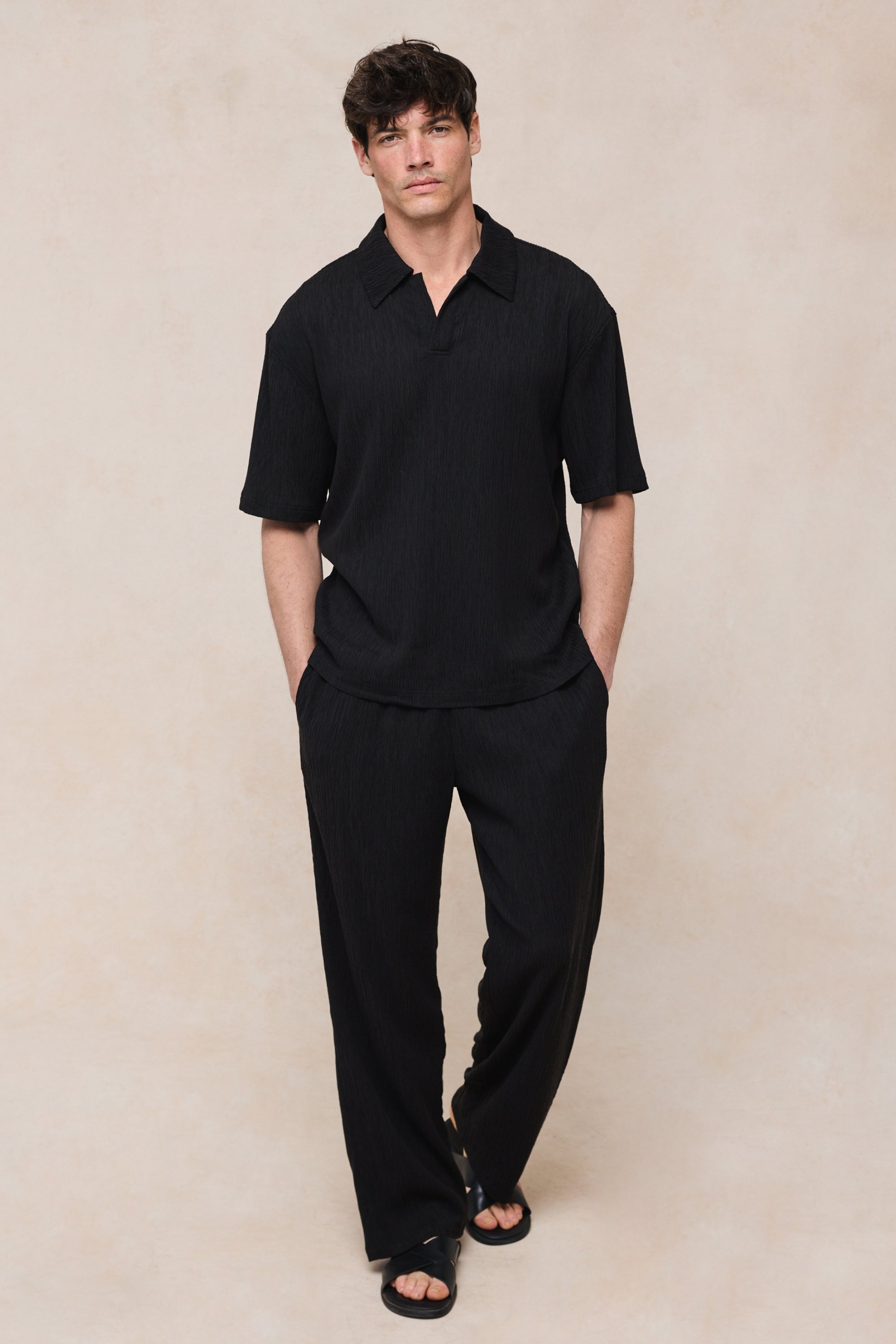 Silvano Crinkled Open Collar Polo - Black