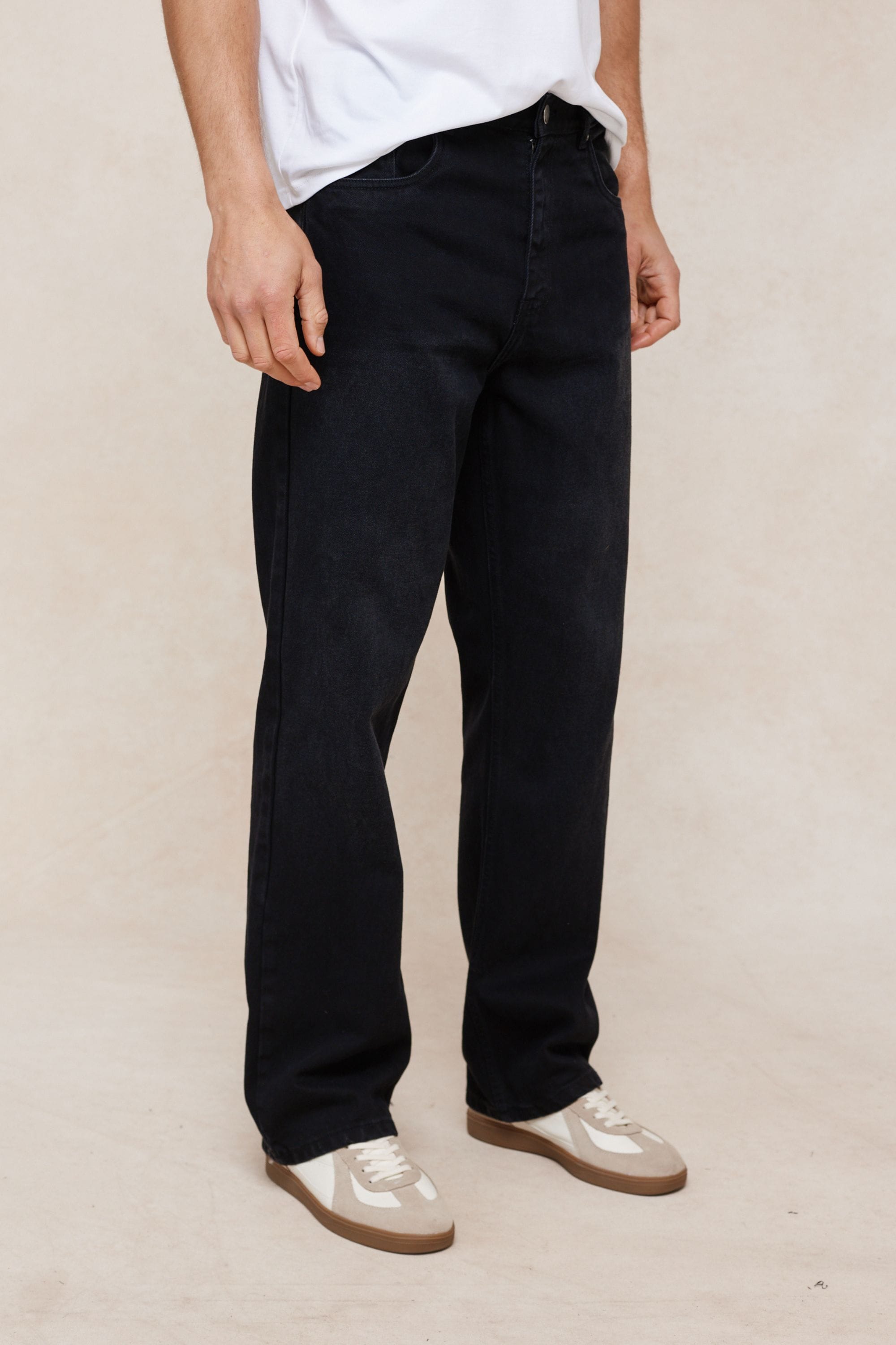 Mason Relaxed Fit Jeans - Black Wash