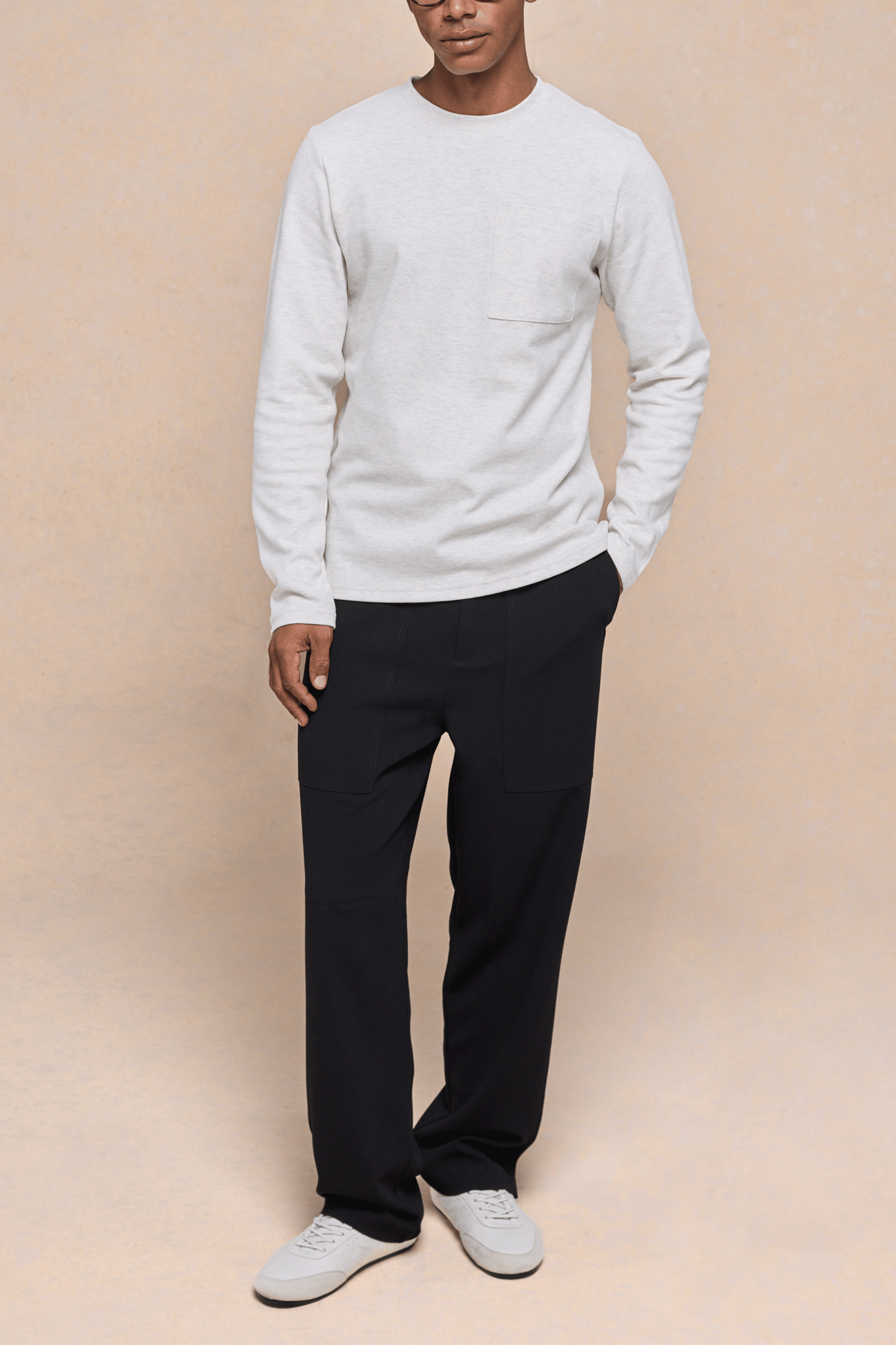 Tyler Langarm-T-Shirt mit Tasche – Steinmeliert