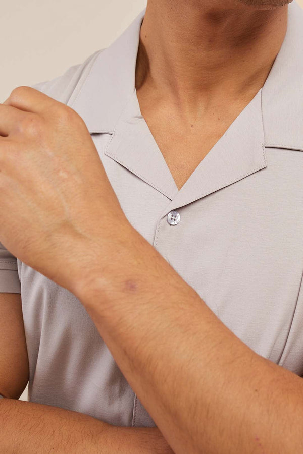 Luxuriöses, merzerisiertes Kurzarmhemd – Blassgrau 