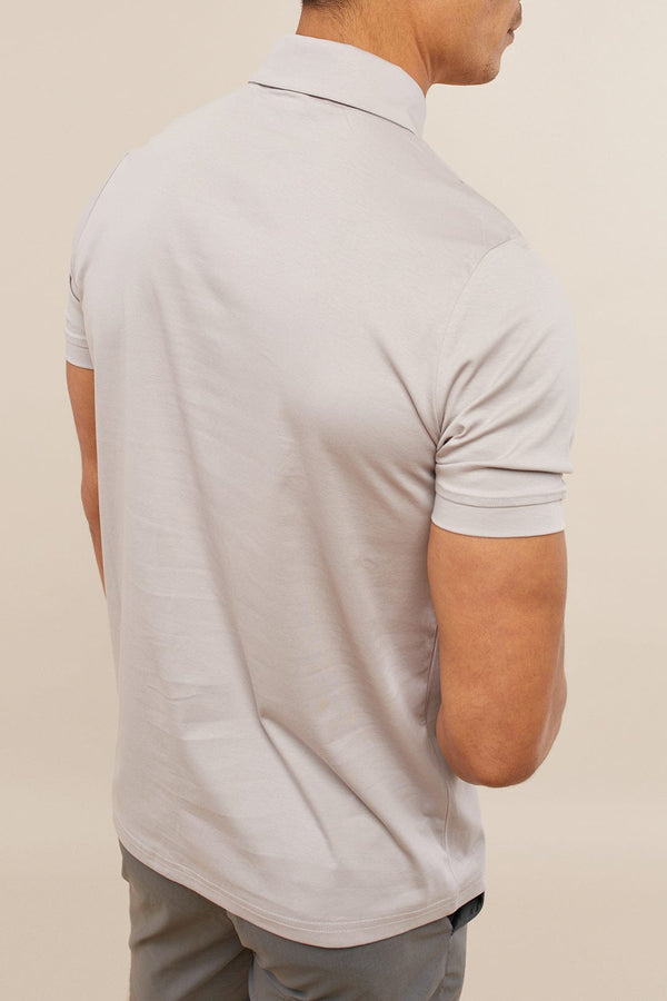 Luxuriöses Poloshirt mit merzerisierten Knöpfen – Blassgrau 