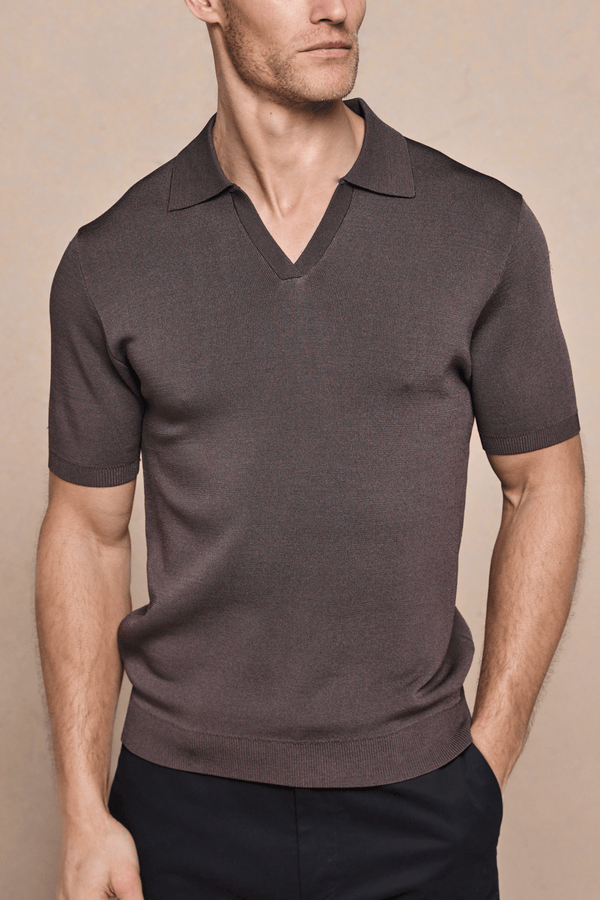 Privida Open Collar Polo - Brown