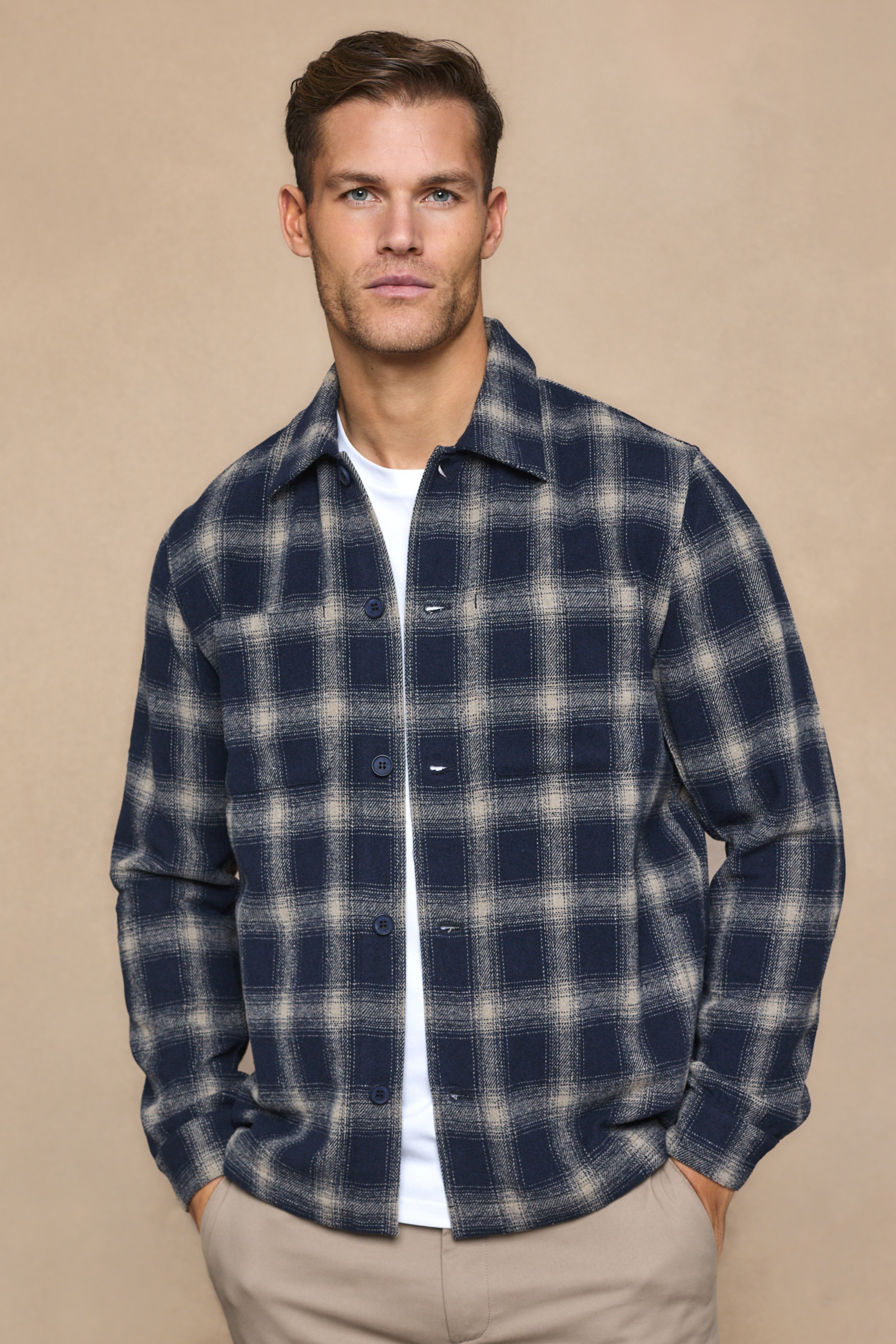 Vienna Wool Checked Overshirt - Navy/Ivory