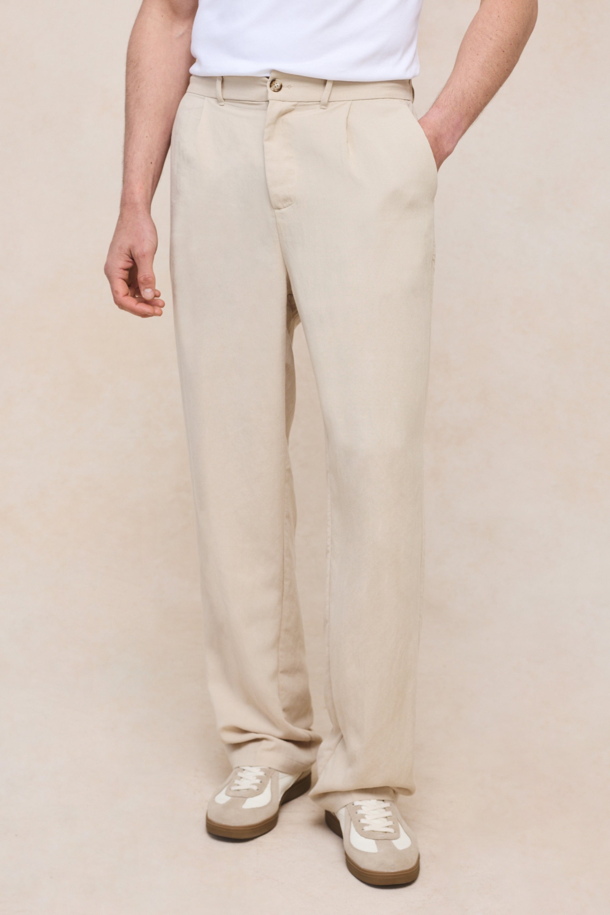 Helio Pleated Relaxed Trouser - Beige