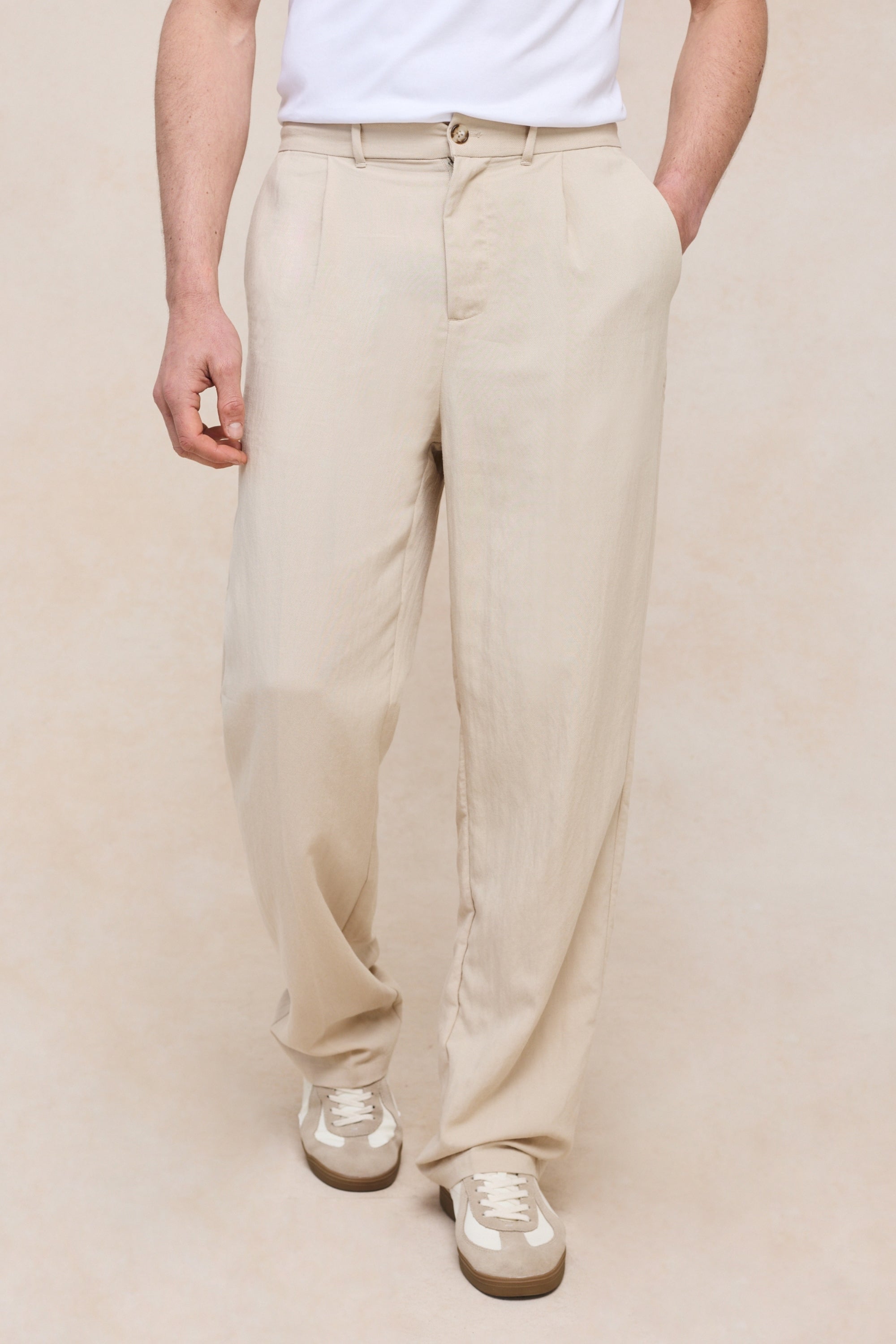 Helio Pleated Relaxed Trouser - Beige
