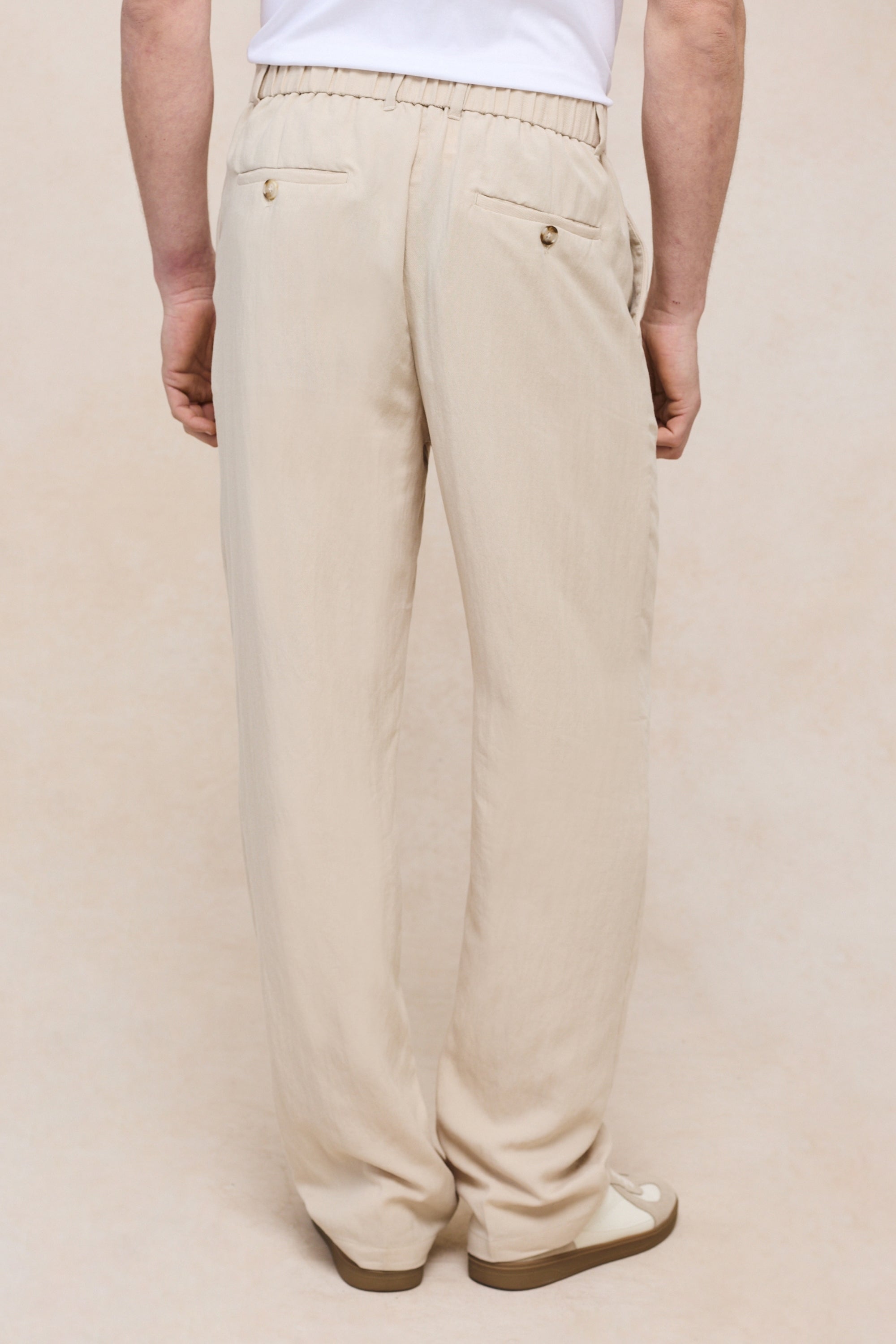 Helio Pleated Relaxed Trouser - Beige