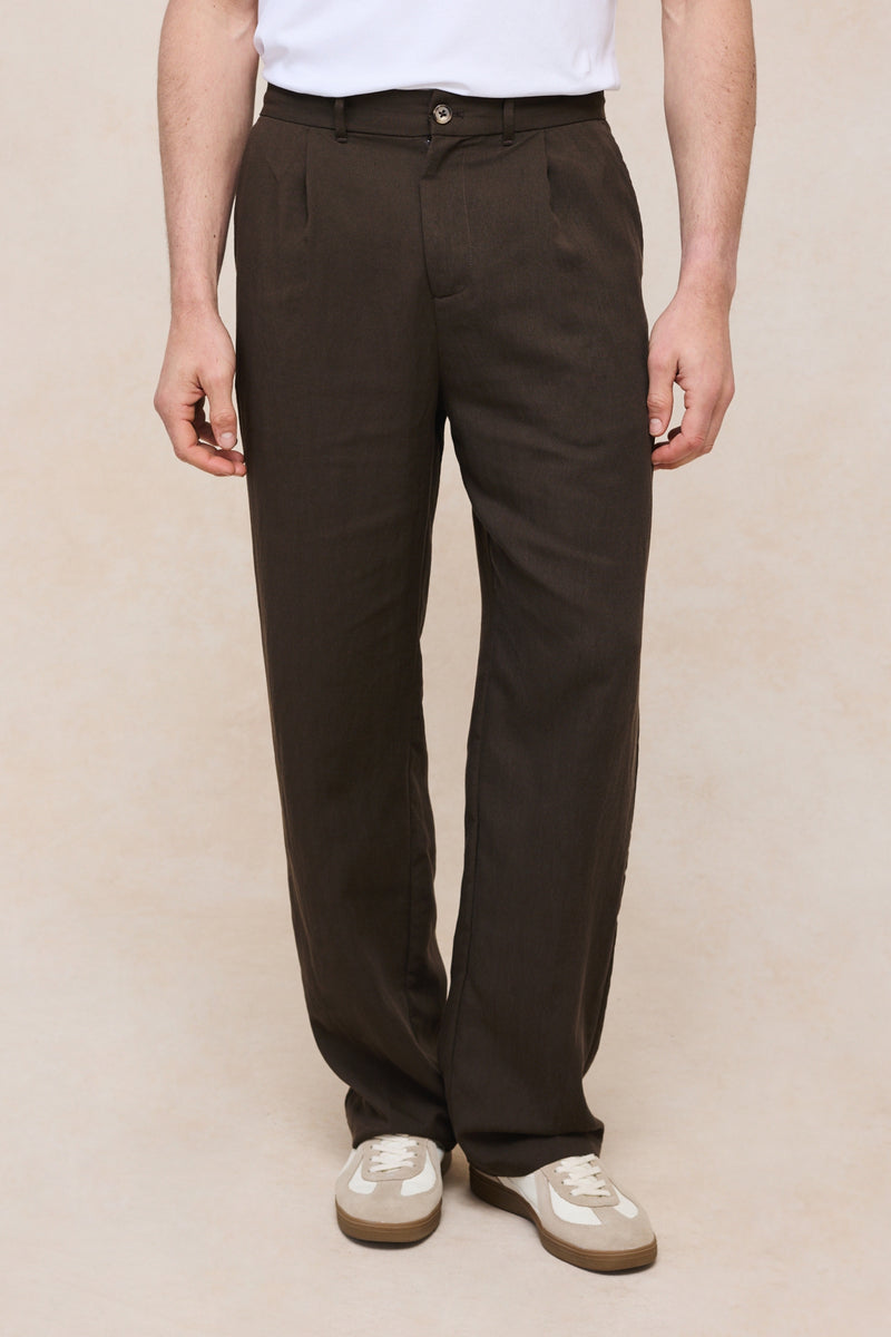 Helio Pleated Relaxed Trouser - Brown
