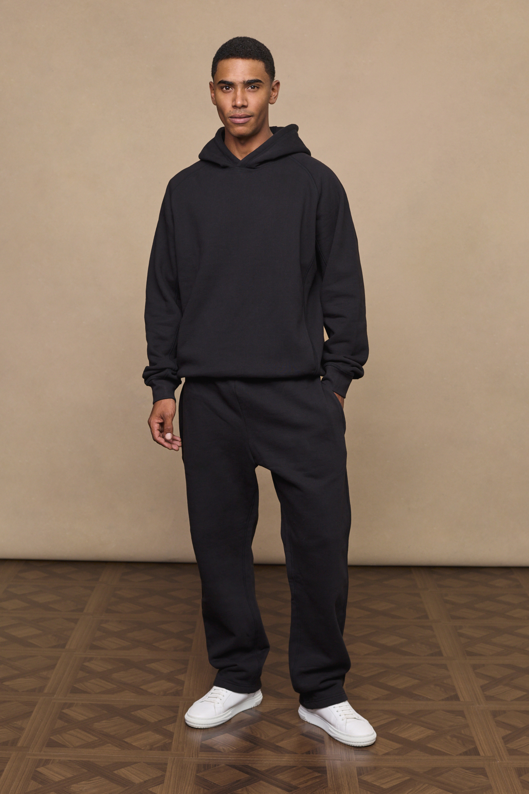 Men’s heavyweight cotton blend joggers in black with straight leg fit by Raith