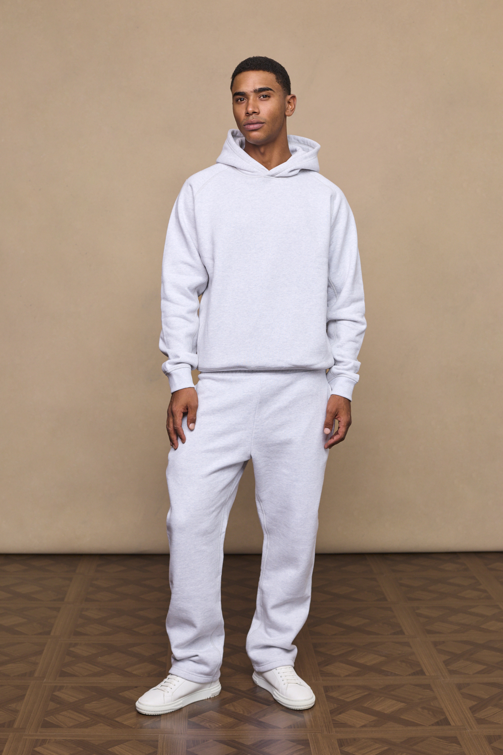 Men’s heavyweight cotton blend hoodie in grey with raglan sleeves by Raith